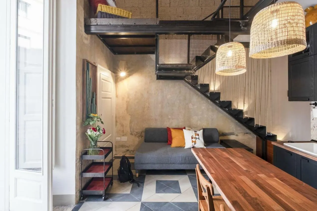 Casa Capasa Apartment Bari 0*,